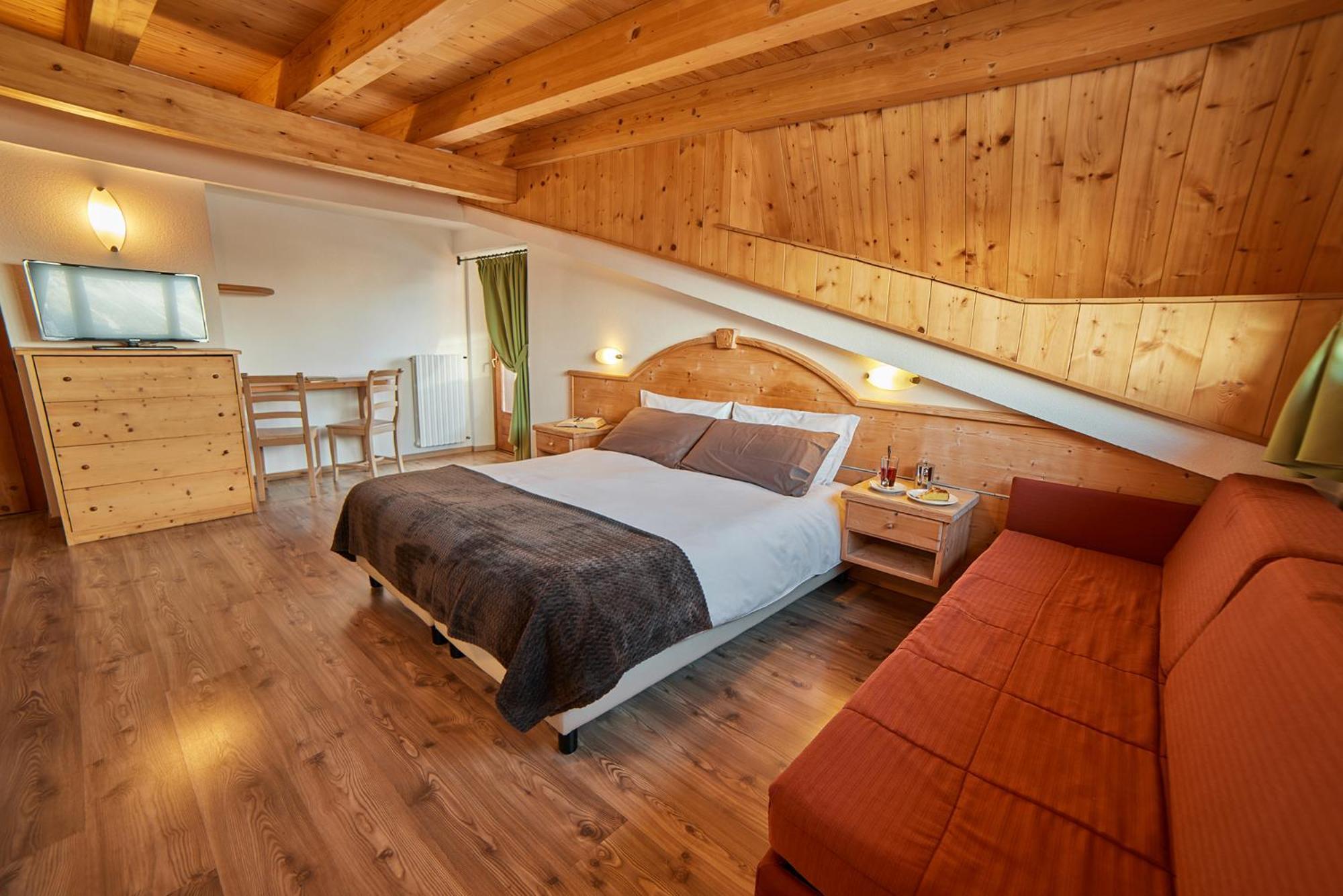 Hotel Vallechiara Бормио Экстерьер фото